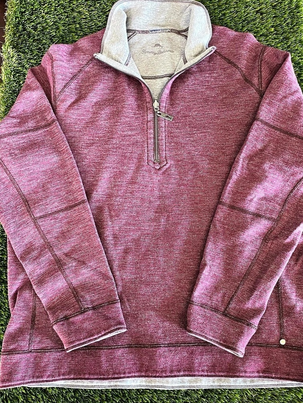 Tommy Bahama Men's Quarter-Zip Pullover in Maroon Large
